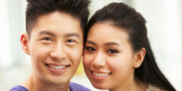 Flirten in verschiedenen Kulturen: Unterschiede und Gemeinsamkeiten weltweit